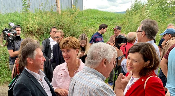 MP Lapointe supports $1.75 billion aid to dairy farmers MP Lapointe supports $1.75 billion aid to dairy farmers