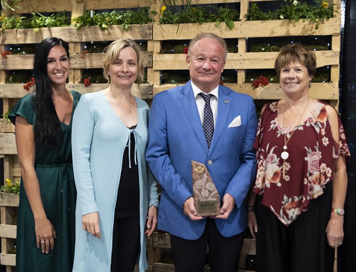 Communities in Bloom national and international Communities in Bloom national and international
