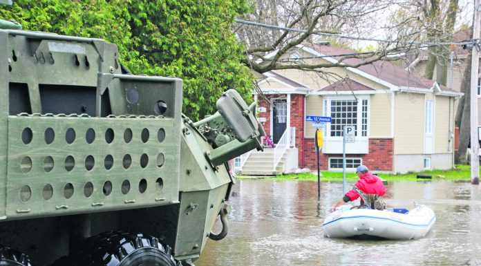 Flood victims still waiting in Sainte-Marthe-sur-le-Lac