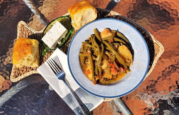 When Greece meets Colombia it’s Fasolakia and Mojicones (part 1)