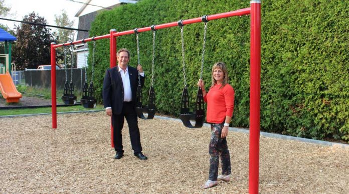 New swings at Parc Désormeaux