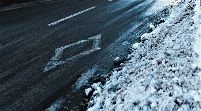 In Sainte-Thérèse, pushing your snow in the street is forbidden