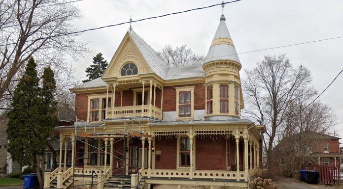 Renovation of heritage buildings in Ste. Thérèse