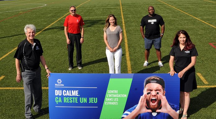 “Calm down. It’s still a game!” Blainville raises awareness against bullying in the bleachers