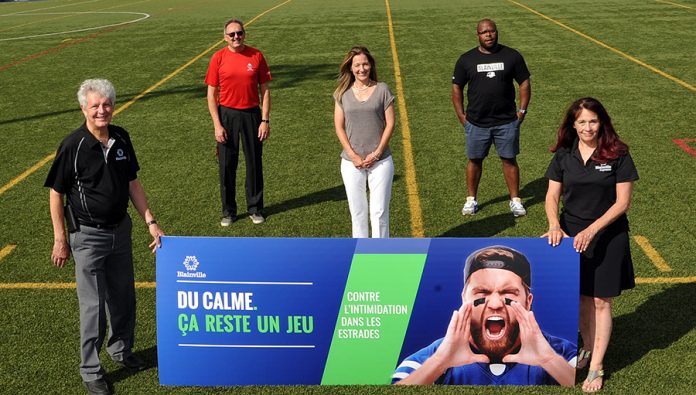 “Calm down. It’s still a game!” Blainville raises awareness against bullying in the bleachers
