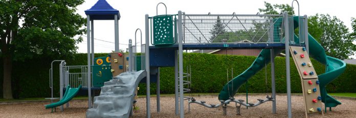 Guy-Blanchard Park: The new play modules are ready to welcome Teresian children!