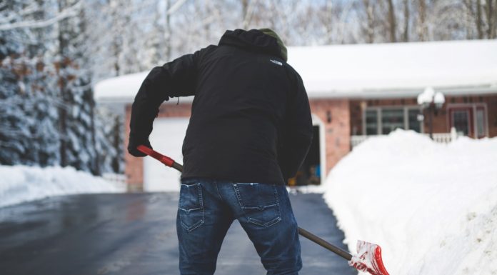 Choosing the right snow removal tools for your driveway