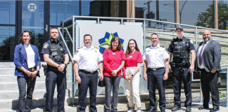 Héma-Québec stops by Thérèse-De-Blainville PD