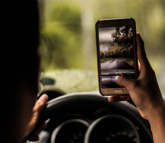 Stricter Penalties for Mobile Phone Use While Driving