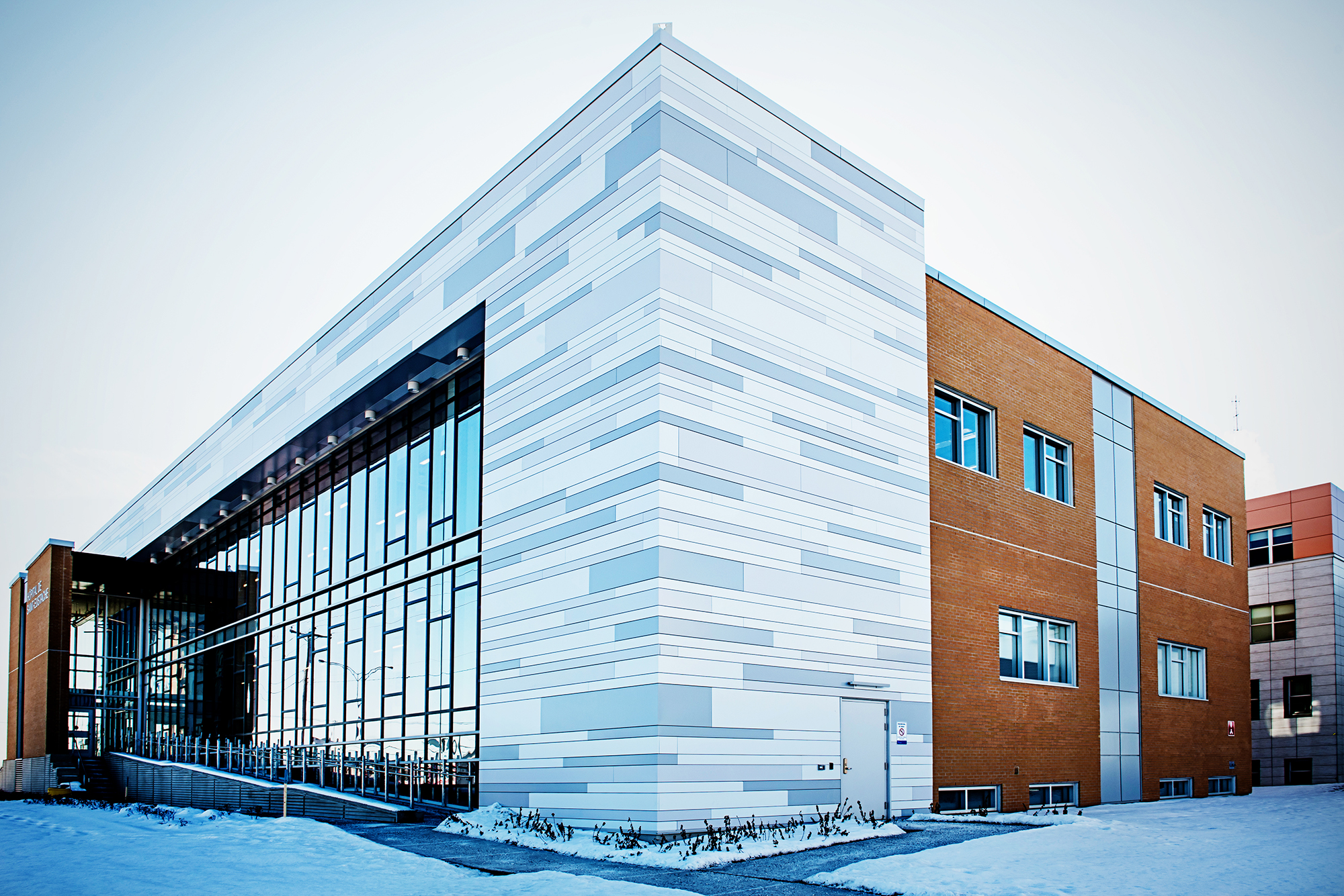 Saint-Eustache Hospital Opens New Nuclear Medicine Pavilion