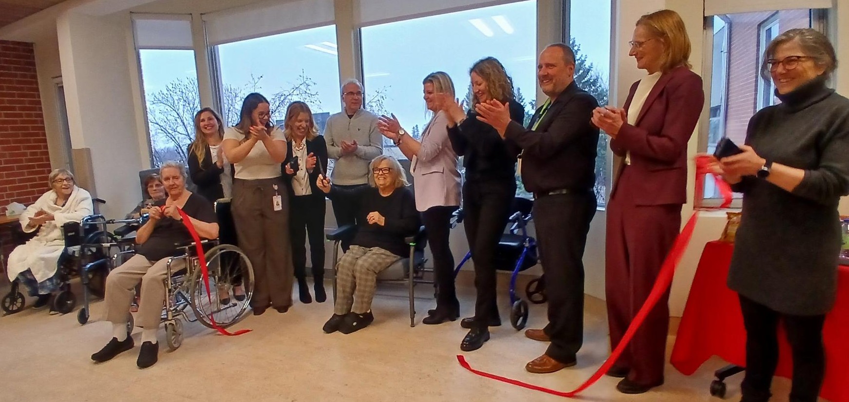 New Geriatric Hub Opens in Sainte-Thérèse, Offering Seniors a Path Back Home