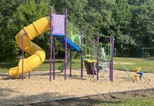 Sainte-Marthe-sur-le-Lac gives playground equipment a second life at Félix-Leclerc Park